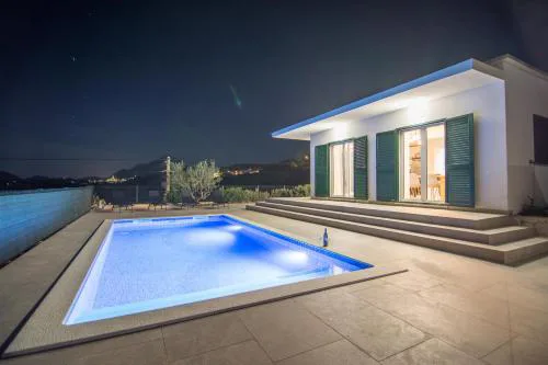 Villa Ivka NEW HOUSE pool and beautiful view