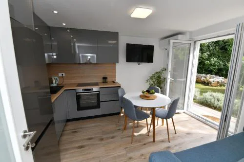 Apartment Ksenija 2 rooms, 55m2 brand-new, Floor heating, Air conditioning