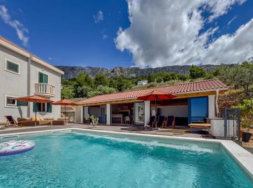 Villa Olive retreat