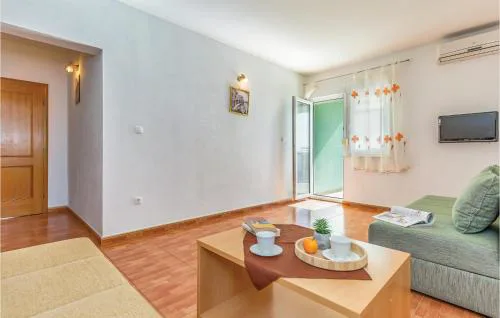 Holiday Apartment Krvavica 07
