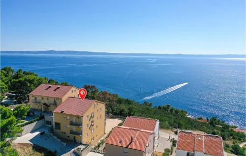 Two-Bedroom Apartment In Krvavica