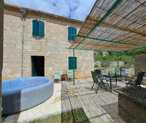 HOLIDAY HOME VINTAGE, Makarska - Lovreć