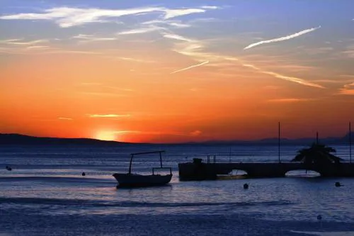 Anicas panoramic sea weue
