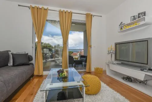 Apartment Đaninovica I