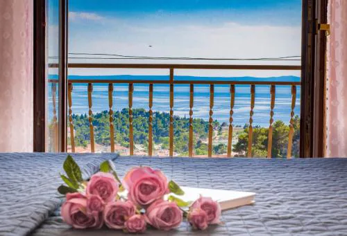 Apartment Iva with sea view