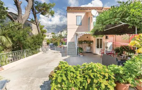 Apartment Makarska Lxxxi