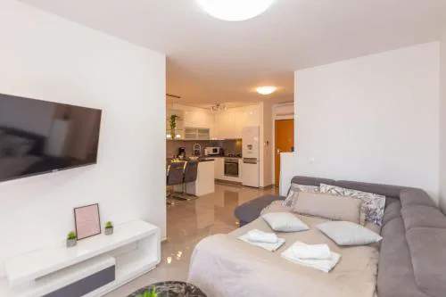 Apartment Nina Makarska
