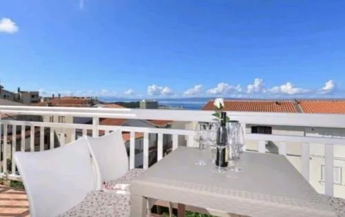 Apartment With Sea View in Makarska A1
