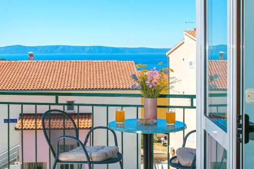 Apartments & Rooms Beus