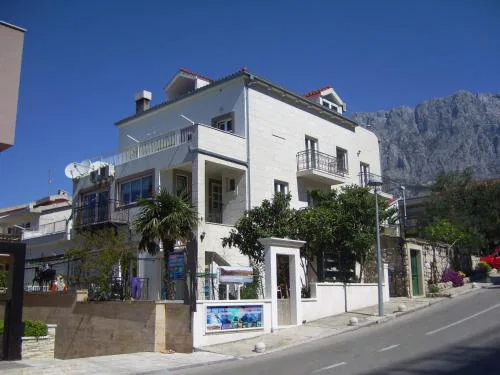 Apartments Villa More