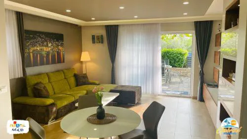 Gabrijel Apartments Makarska 1