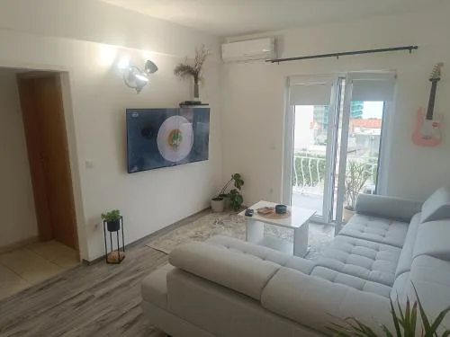 Jacky Apartments