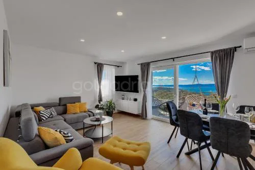Luxurious Apartments Lara&Luka