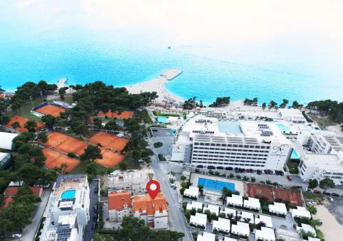 Luxury apartment 'On The Beach'