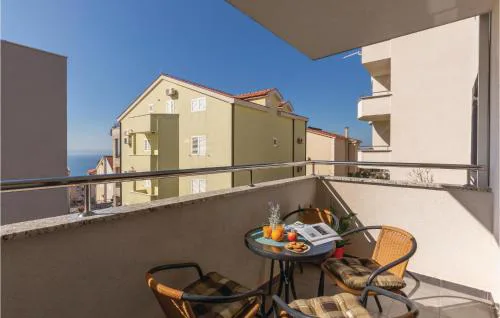 One-Bedroom Apartment Makarska With Sea View 07
