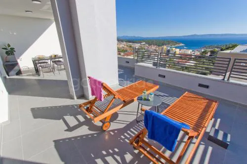 Penthouse With Panoramic View Ally