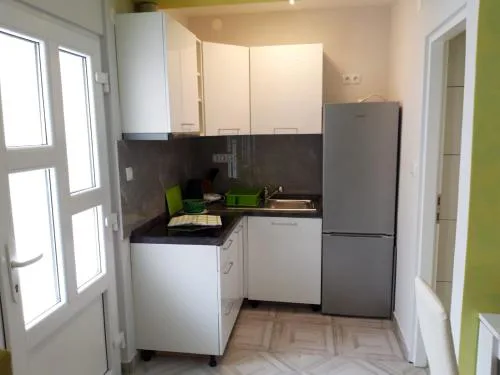 Studio apartman F&L