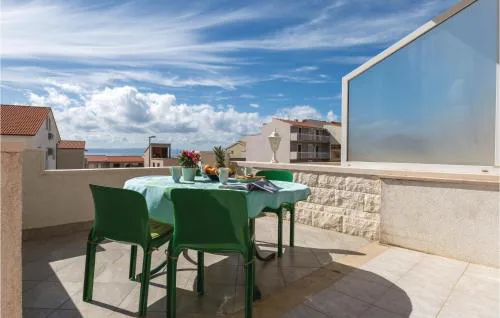 Two-Bedroom Apartment Makarska With Sea View 02
