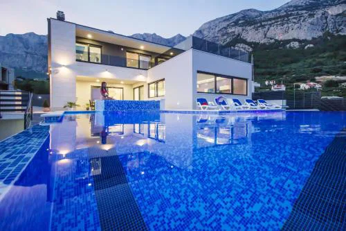 Villa Lacus