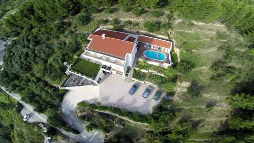 Villa Tonka