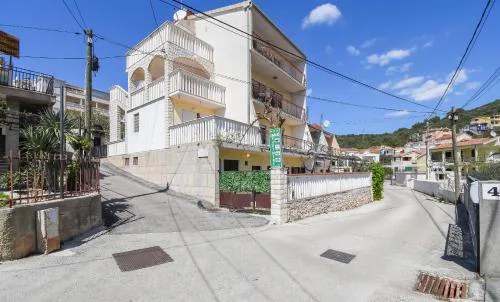 Apartments Pera