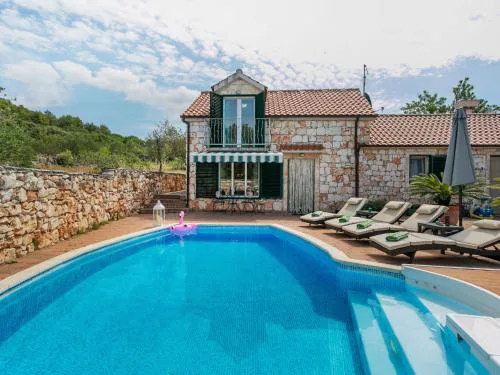 Holiday Home in Marina near Beaches