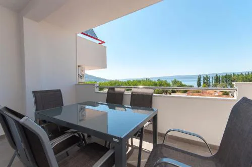 Apartman Mira- Omis