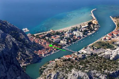 APARTMAN R.R. OMIŠ