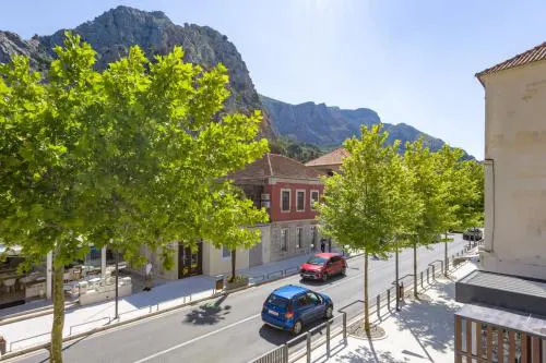 Apartment Kenova - Omiš center