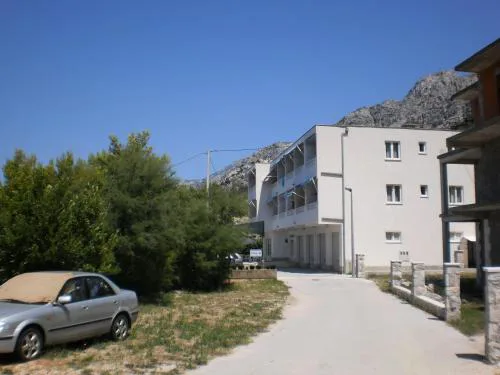 Apartments with parking space Nemira, Omis - 19635