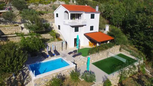 Holiday home in Omis with terrace, air conditioning, WiFi, washing machine 5202-1