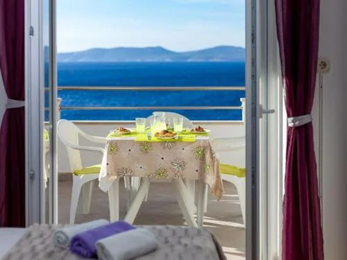 Apartments Nena ST - One Bedroom Apartment with Balcony and Sea View A1