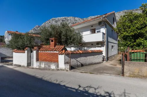 Apartments with parking space Podaca, Makarska - 6050