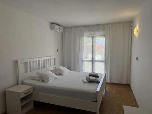 Apartment Retro