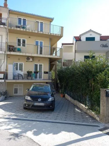Apartments with parking space Podgora, Makarska - 22286
