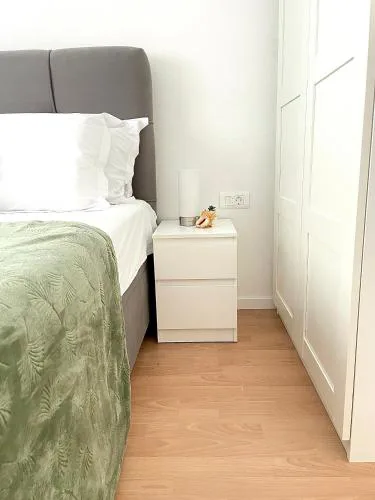 Apartment Seashell