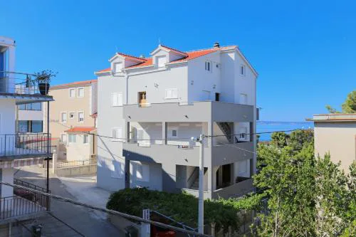 Apartments with parking space Podstrana, Split - 6072