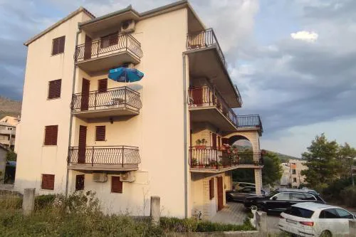 Apartments with parking space Stobrec, Split - 20510