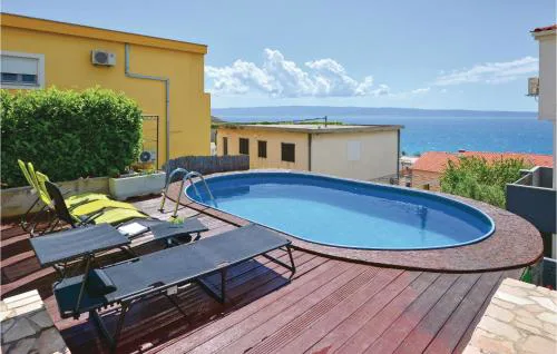 Lovely Home In Podstrana With Wifi