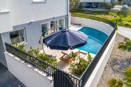 Urban Villa With Private Pool