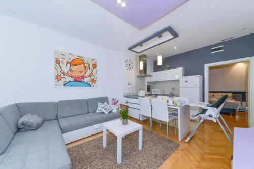 Family & pet friendly apartment IVA