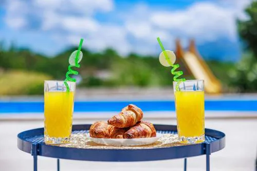 Perfect holiday in Vila Hany home