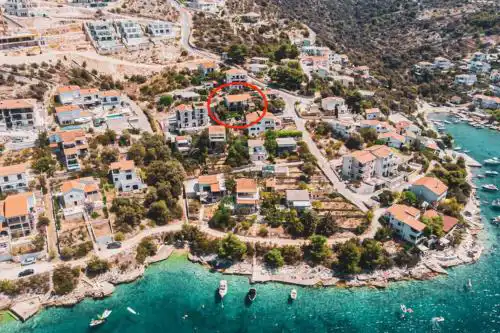 Fully renovated studio apartment with a seaview