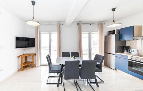 Lovely Apartment In Sevid With Kitchen