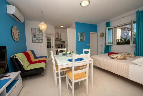Studio Apartments Mack - BLUE