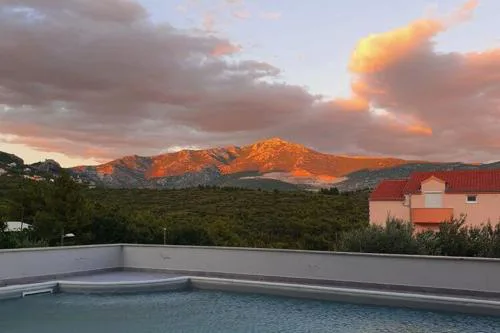 Apartments Villa Salona Sky - Deluxe One Bedroom Apartment with Balcony 4
