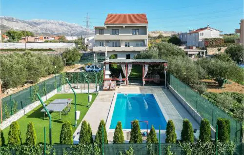 Awesome Home In Split With Wifi