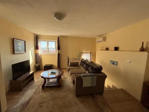 Relax and Explore, Alva Apartment