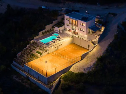 Villa Rivendell Excelsior - Casino, Cinema, Tennis