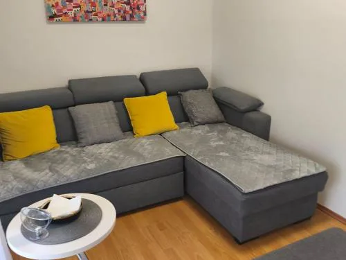 Apartment with 3 rooms in Split